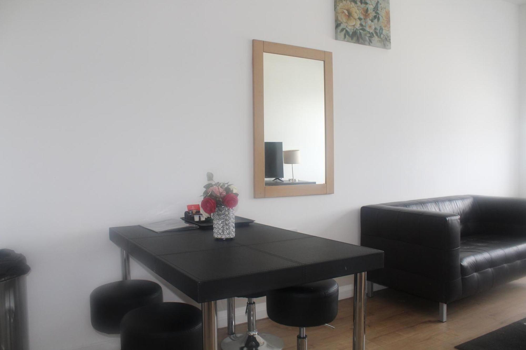 Flat 413 One Bedroom Apartment Birmingham Esterno foto